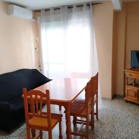 Apartamento 3 Dormitorios Frente A Hospital De Traumatologia Granada Kültér fotó